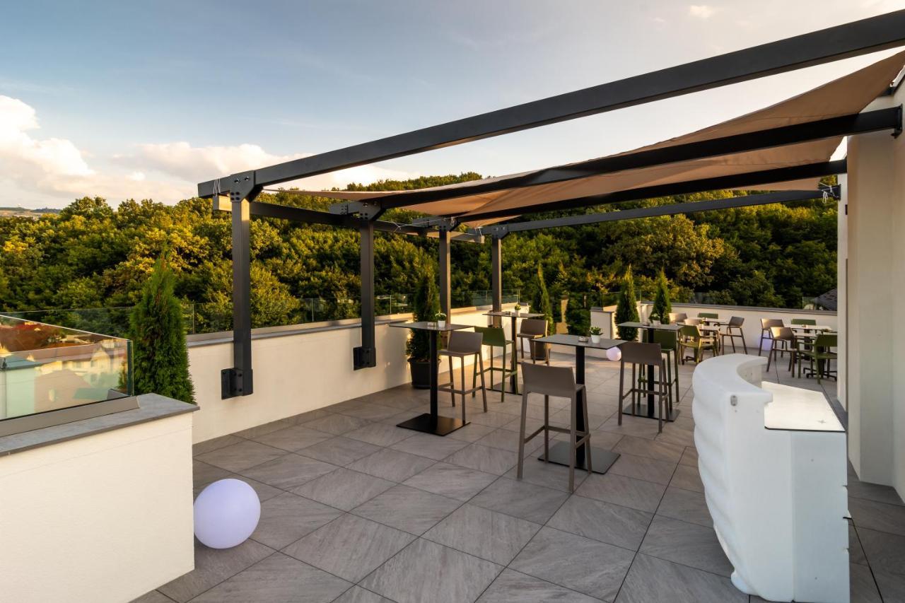 Aparthotel Nox Kolozsvár Kültér fotó